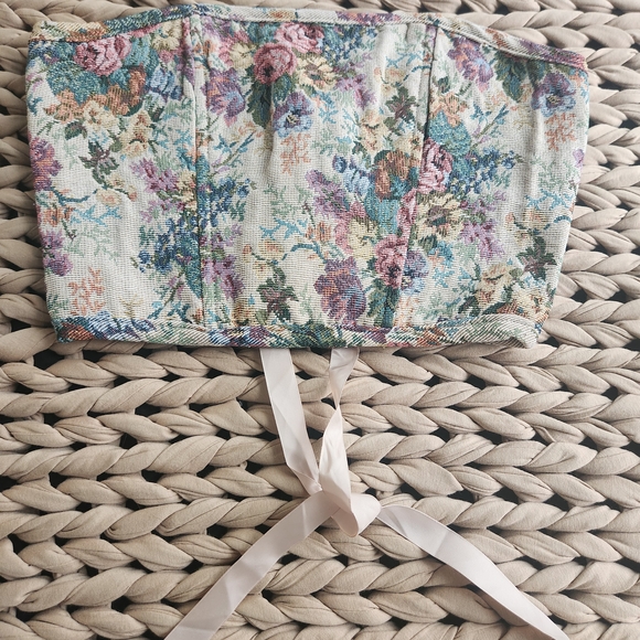 Fashion Nova Multicolor Floral Bustier - Picture 2 of 3